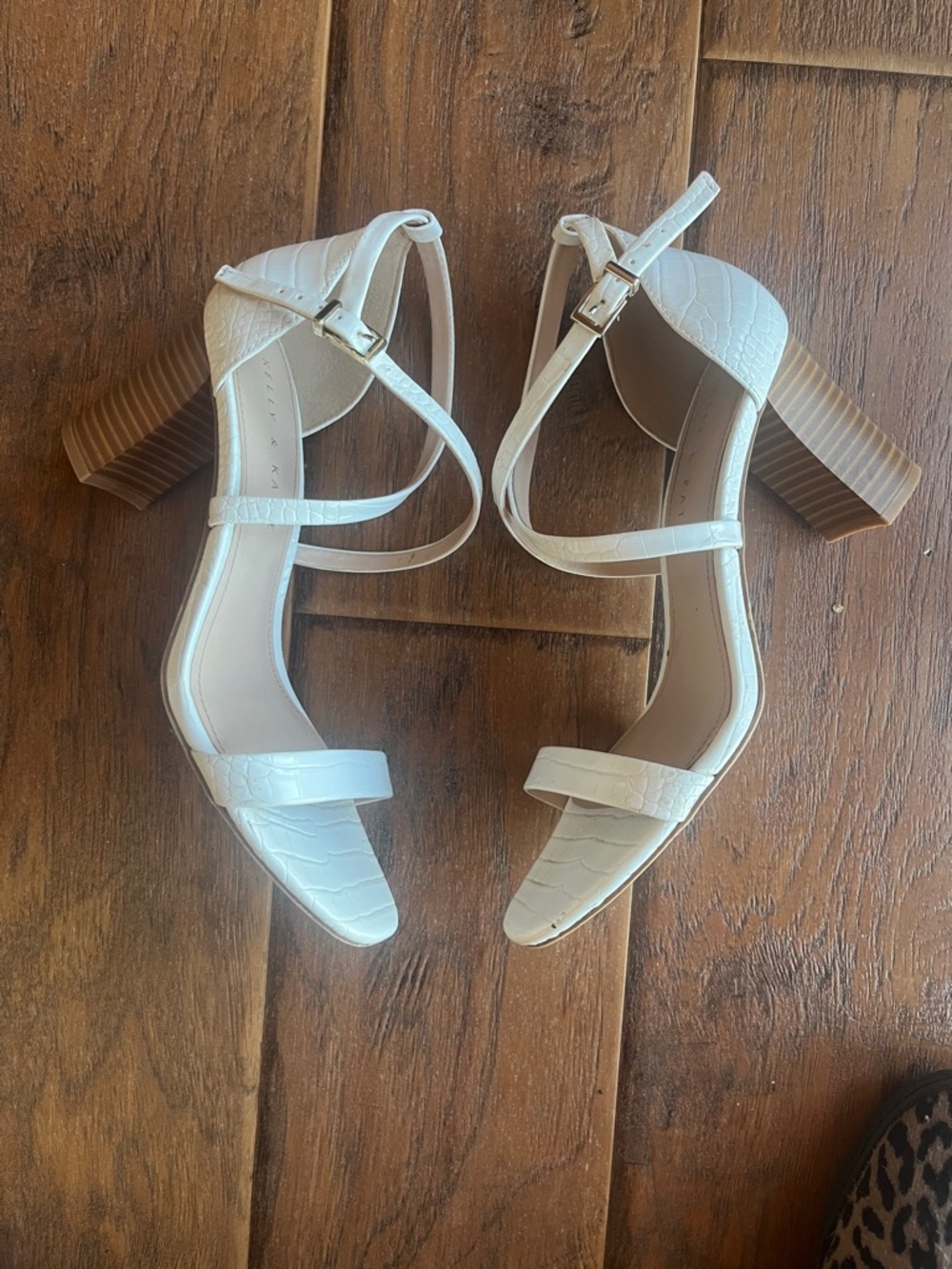 KELLY & KATIE White Croc-Embossed Ankle Strap  - Size 8